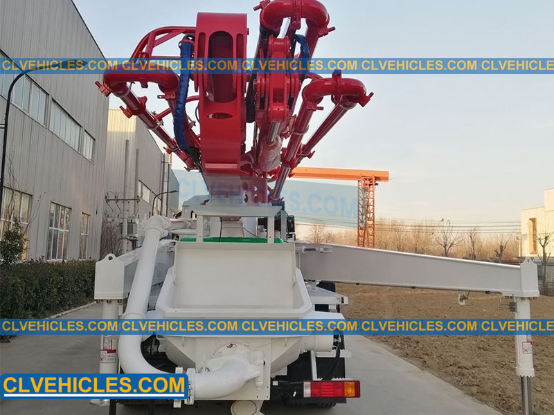 SHACMAN concrete pump truck