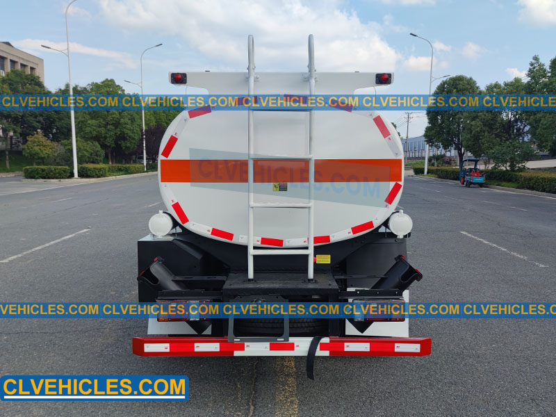 ISUZU oil tanker truck