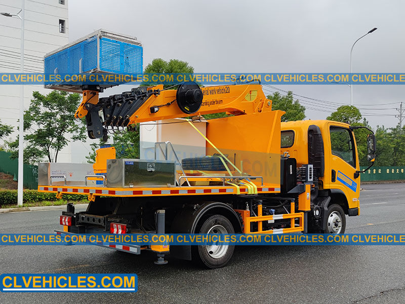 Aerial platform truck