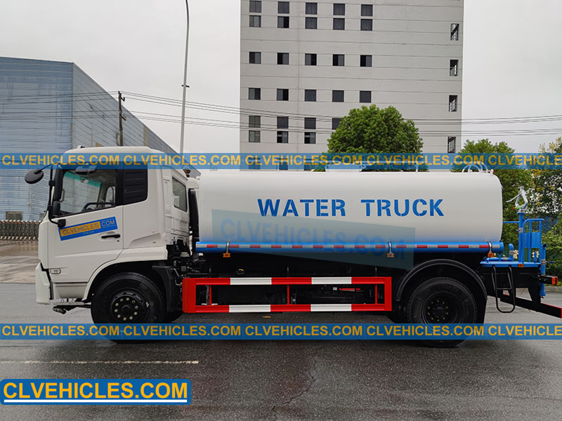 RHD Water Sprinkler Truck  RHD Water Sprinkler Truck