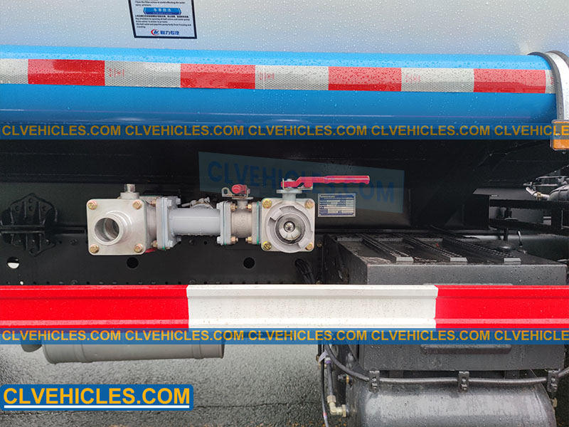 Water Sprinkler Truck in Uganda Water Sprinkler Truck in Uganda