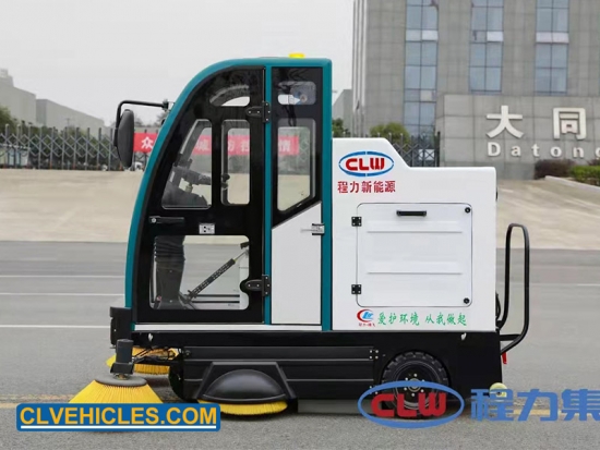Sweeper Cleaning Machine