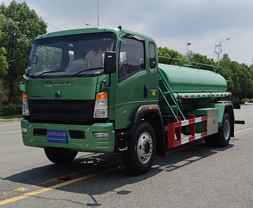 One Unit of HOWO Food Grade Stainless Steel 6CBM Potable Water Tank Truck Ship To Malawi