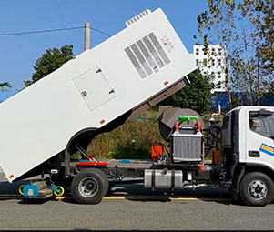 شاحنة كاسحة فوتون 4×2، 141 حصان، 7500 لتر