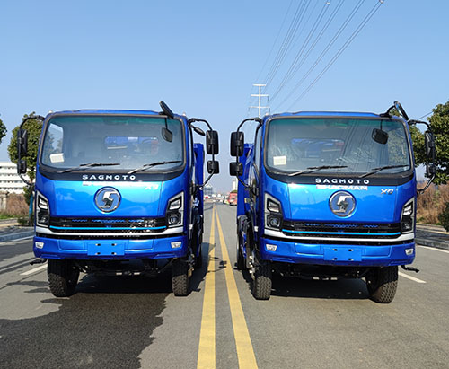 شحن وحدتين من شاحنات ضغط النفايات من طراز SHACMAN X9 سعة 6 أمتار مكعبة إلى غرينيدا