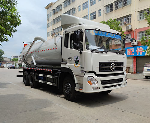 وحدة واحدة من شاحنة شفط مياه الصرف الصحي 18CBM تشحن إلى تنزانيا