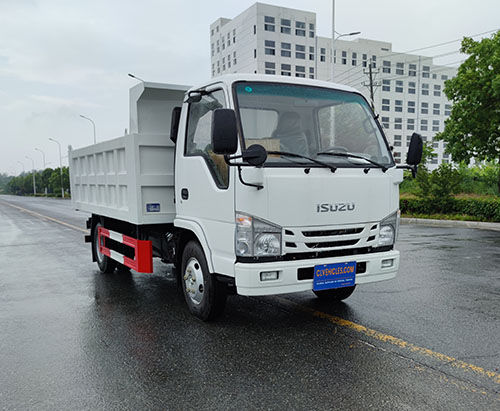 وحدة واحدة من شاحنة قلابة ISUZU NQR 5ton تُشحن إلى الإمارات العربية المتحدة