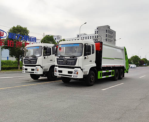 يتم شحن وحدتين من شاحنة القمامة الضاغطة 18CBM إلى ميانمار