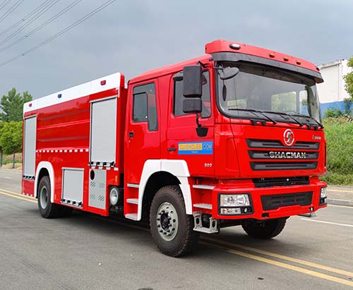 شاحنة واحدة من طراز SHACMAN F3000 سعة 12 طنًا لإطفاء الحرائق بالرغوة، متجهة إلى نيجيريا