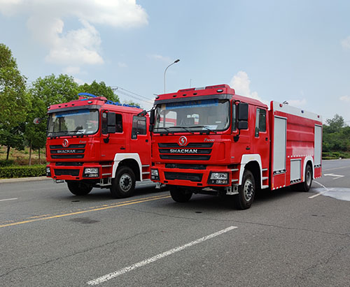 تم إرسال وحدتين من شاحنة مكافحة الحرائق SHACMAN إلى نيجيريا